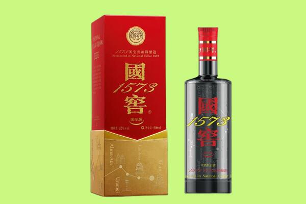 武汉硚口区回收国窖1573.jpg